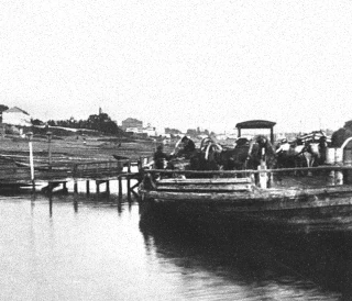  Речные сюжеты с лодками