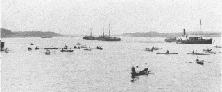  Речные сюжеты с катанием на лодках